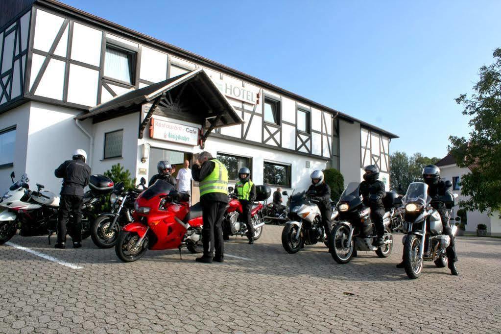 Hotel Taunusblick Hömberg エクステリア 写真
